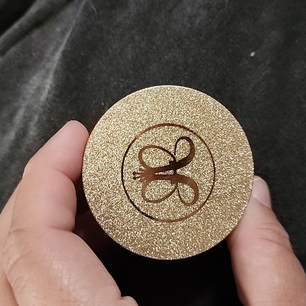 Anastasia Beverly Hills Vegas Loose Highlighter